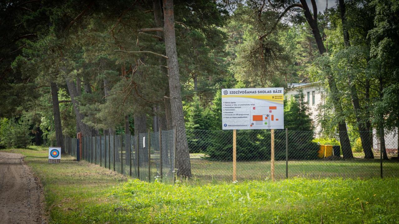 Military Base Camp Pavilosta Pāvilosta Kültér fotó
